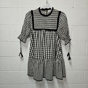 Hunter Bell Megan Gingham Smocked Puff Sleeve Checkered dress Size Xs